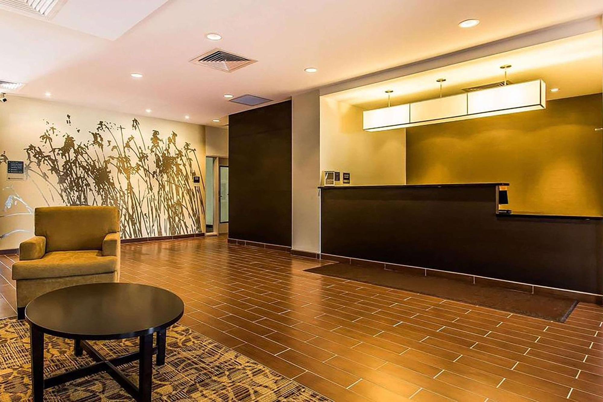 Wingate By Wyndham Jonesboro Hodge Hotel Buitenkant foto